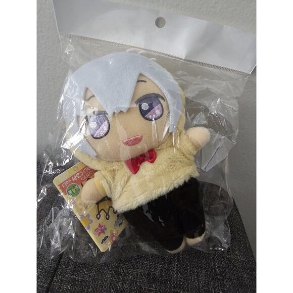 Banpresto Idolish7 Kiradoru Sogo Osaka Vol 1 Sitting 12cm Keychain Plush Doll - Picture 2 of 4